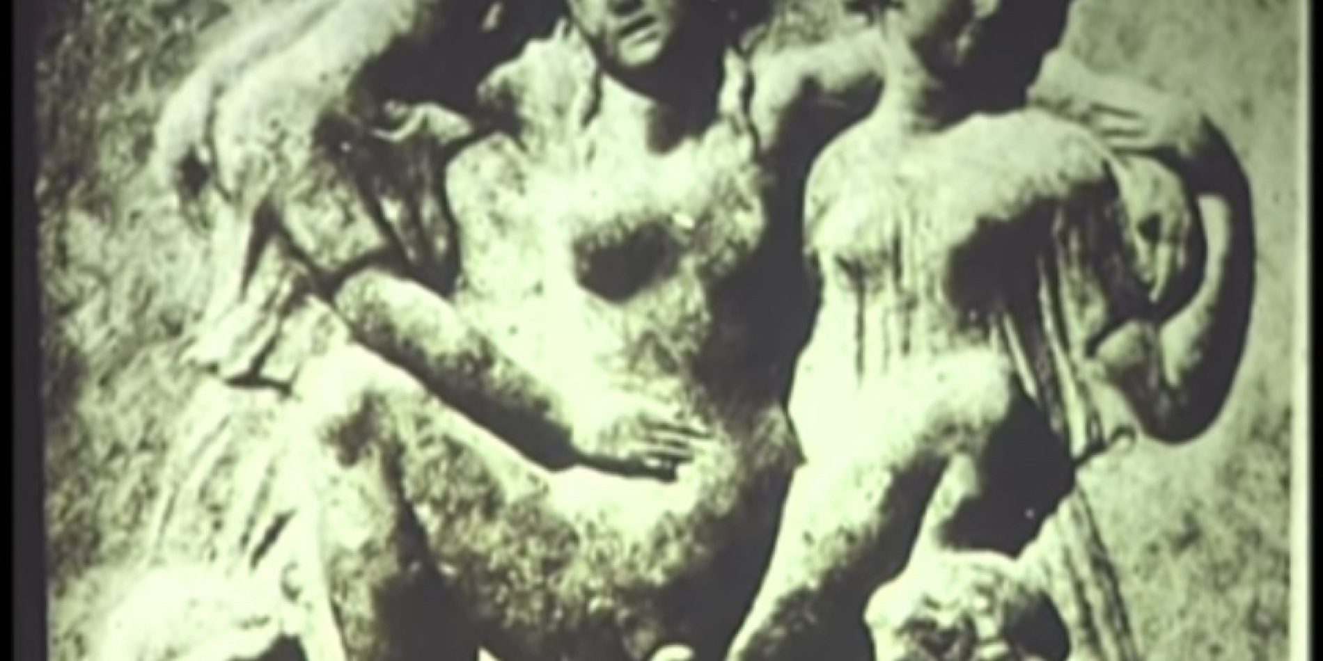 What is the difference between a midwife and a doula